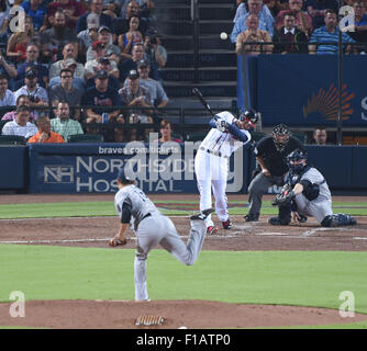 Atlanta, Georgia, USA. 28. August 2015. Masahiro Tanaka (Yankees) MLB: Krug Masahiro Tanaka von der New York Yankees gibt einen Home Run zu Freddie Freeman von den Atlanta Braves im dritten Inning während der Major League Baseball Interleague Spiel im Turner Field in Atlanta, Georgia, USA. © AFLO/Alamy Live-Nachrichten Stockfoto