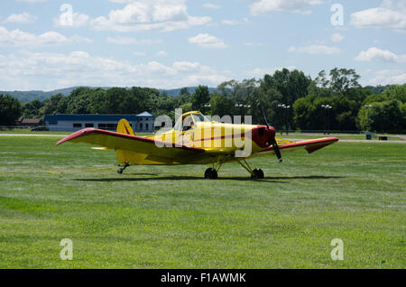 Flugzeug Segelflugzeug für Aufzug abziehen ist. Stockfoto