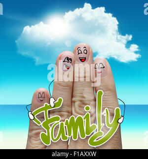 Finger-Familie reist am Strand und Familie Wort als Konzept Stockfoto