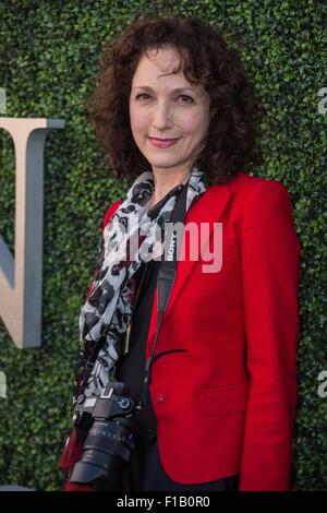 New York, NY, USA. 31. August 2015. Bebe Neuwirth unterwegs für Promi-Schnappschüsse - Mo, New York, NY 31. August 2015. Bildnachweis: Steven Ferdman/Everett Collection/Alamy Live-Nachrichten Stockfoto