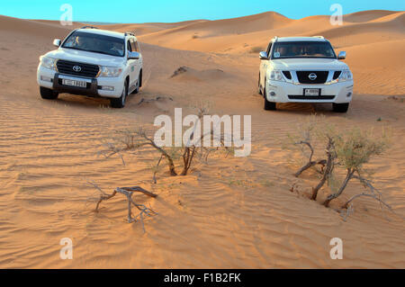 Emirats Sharjah, Vereinigte Arabische Emirate. 15. Oktober 2014. Jeep-Safari, Wüste von Sharjah, Sharjah (Emirat), Vereinigte Arabische Emirate © Andrey Nekrassow/ZUMA Wire/ZUMAPRESS.com/Alamy Live-Nachrichten Stockfoto