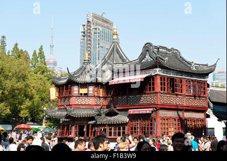 Huxing Ting-Teehaus im Yu Yuan Garten, Shanghai, China Stockfoto