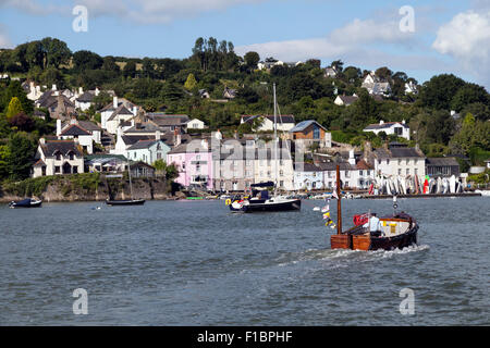 Greenway und Dittisham Fähre verlässt Greenway Quay, Fluss Dart, Dittisham Belle, Ditsum. Dittisham ist ein Dorf und Zivilgemeinde Stockfoto