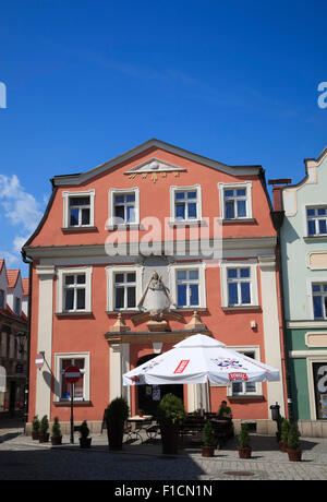 Häuser am Marktplatz (Rynek), Ladek Zdrój (Bad Landeck), Haeuser bin Marktplatz (Rynek), Niederschlesien, Polen, Europa Stockfoto