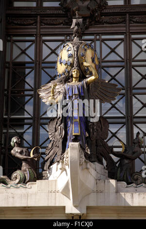 Closeup Selfridges-Kaufhaus Oxford Street in London Stockfoto