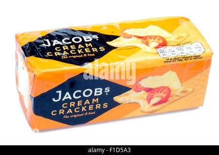 Jakobs Cream Cracker ausschneiden oder isoliert auf einem weißen Hintergrund, UK. Stockfoto