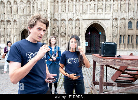 Exeter, Devon, UK. 1. September 2015. während dem Exeter Pfund-Start an der Exeter Kathedrale am 1. September 2015 in Exeter, England, UK Credit: Clive Chilvers/Alamy Live News Stockfoto