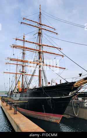 RRS Discovery berühmt durch Robert Falcon Scott, der Antarktis erforscht ist heute ein Museum am Discovery Point, Dundee, Schottland, Vereinigtes Königreich Stockfoto