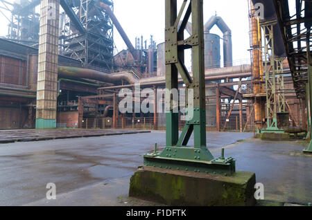 Der Landschaftspark Duisburg-Nord ist ein öffentlicher Park in der deutschen Stadt Duisburg. Das Herzstück des Parks entsteht durch die Stockfoto