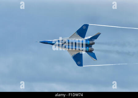 MIG-29UB bei Flugschau MAKS 2015 in Moskau, Russland Stockfoto