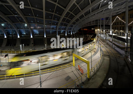 Die Innenfläche der renovierte Victoria Station in Manchester Metrolink LRT Station featuring Stockfoto