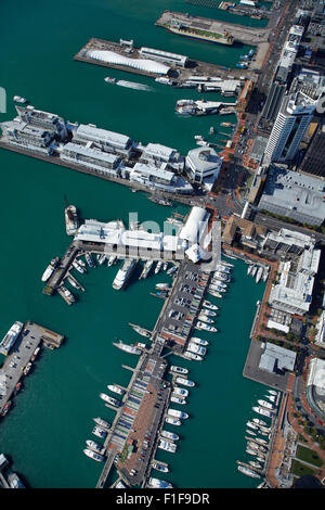 Viaduct Harbour und Auckland Waterfront, Auckland, Nordinsel, Neuseeland - Antenne Stockfoto