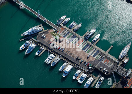 Boote, Viaduct Harbour, Auckland Waterfront, Auckland, Nordinsel, Neuseeland - Antenne Stockfoto