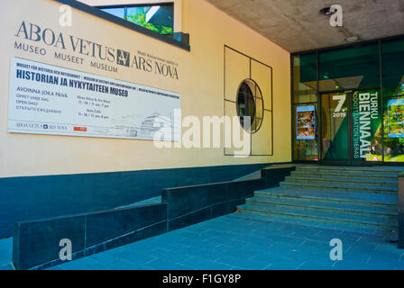 Durch Vetus & Ars Nova, Geschichte und Museum für zeitgenössische Kunst, Turku, Finnland Stockfoto