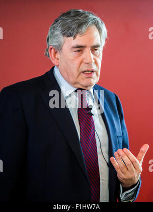 Gordon Brown hält eine Rede in der Royal Festival Hall im Zentrum von London. Stockfoto