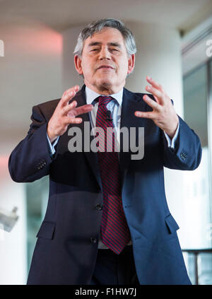 Gordon Brown hält eine Rede in der Royal Festival Hall im Zentrum von London. Stockfoto