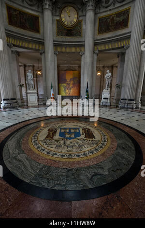 Innenansicht des Dublins Rathaus, früher die Royal Exchange, georgianische Architektur auf Dame Street, Dublin, Irland. Stockfoto