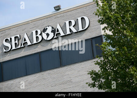 Ein Logo-Zeichen vor dem Hauptsitz der Seaboard Corporation in Merriam, Kansas am 23. August 2015. Stockfoto