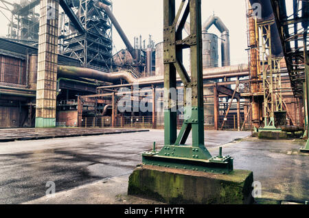 Der Landschaftspark Duisburg-Nord ist ein öffentlicher Park in der deutschen Stadt Duisburg. Das Herzstück des Parks entsteht durch die Stockfoto