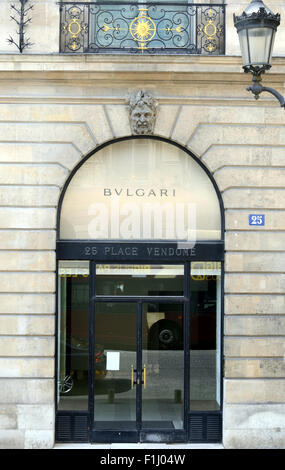 Die Bvlgari-Store auf "Ort Vendoke" in Paris. Stockfoto