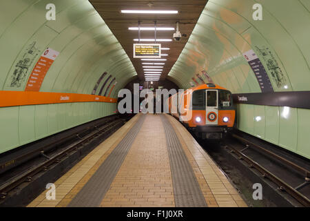 U-Bahnstation Cowcaddens Bahnhof Glasgow, Glasgow, Schottland, Großbritannien Stockfoto