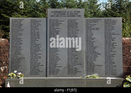 Lockerbie PanAm103 Victimers Memorial, Schottland - mehrere Namen aufgeführt am 21. Dezember 1988 Stockfoto