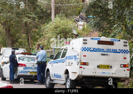 New South Wales NSW Polizisten mit ihren Fahrzeugen in Nord-sydney, australien Stockfoto