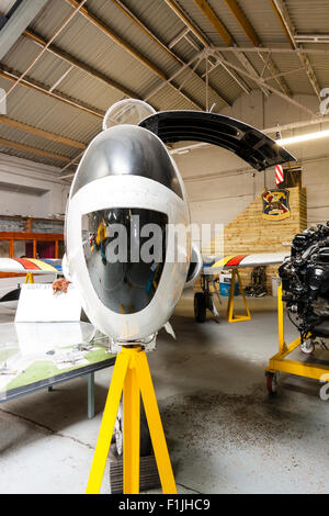 Innenraum von manston Airfield Museum. Grau USAF Lockheed P-80/F-80 Shooting Star photo reconnaissance Flugzeug im Hangar angezeigt. Stockfoto