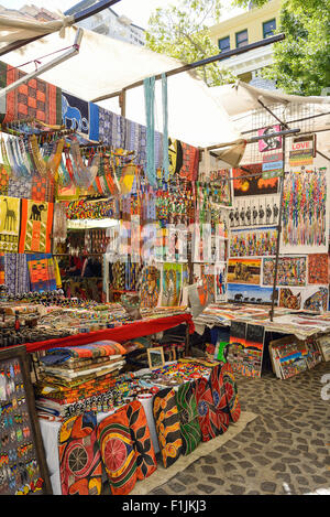 Marktstände in Green Market Square, CBD, Kapstadt, Westkap, Südafrika Stockfoto