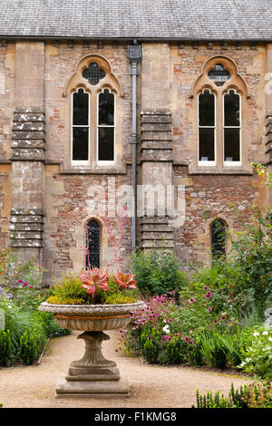 Teil des Gartens Bischofspalast, der Bischofspalast, Wells, Somerset England UK Stockfoto