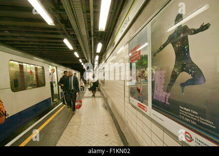 London, UK. 3. September 2015. Londoner U-Bahn hat verzögert den Start der Nacht-Röhre für den 12. September Obwohl The Rail, Maritime und Transport Union ausgesetzt hat Rohr Streiks am 8 / 10 September inmitten neue Gespräche über die geplante Nachtdienst Credit geplant geplant: Amer Ghazzal/Alamy Live-Nachrichten Stockfoto