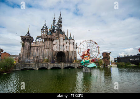 Banksy ist Dismaland Verblüffung Park am Meer in Weston-Super-Mare in Somerset. Stockfoto