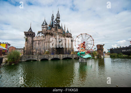 Banksy ist Dismaland Verblüffung Park am Meer in Weston-Super-Mare in Somerset. Stockfoto