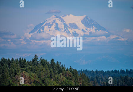 Close-up landschaftlich von Mount Rainier, Squaxin Isalnd, US-Bundesstaat Washington. USA Stockfoto
