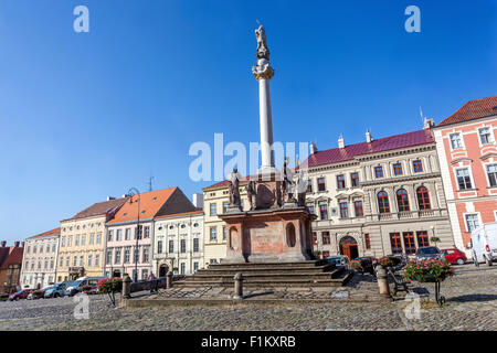 Mariensäule auf dem Hauptplatz, Znojmo, Süd-Mähren, Tschechische Republik, Europa Stockfoto