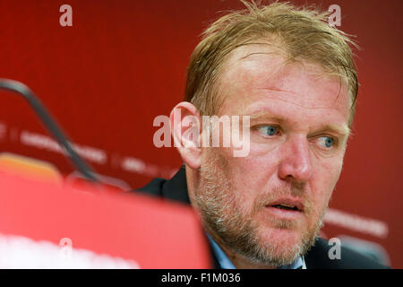 Baku, Aserbaidschan. 03rd Sep 2015. Trainer der aserbaidschanischen Nationalmannschaft, Robert Prosine? Ki beantwortet die Fragen nach dem Spiel zwischen Aserbaidschan und Kroatien Bakcell Arena Stadion in Baku. Bildnachweis: Aziz Karimov / | Pazifische Presse/Alamy Live-Nachrichten Stockfoto