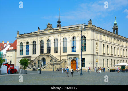 Johanneum am Neumarkt von Dresden in Deutschland. Stockfoto