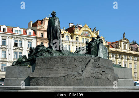 Jan Hus-Denkmal auf dem Altstädter Ring Prag in der Tschechischen Republik. Stockfoto