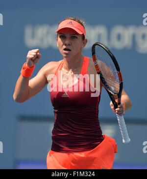 New York, USA. 03rd Sep 2015. Simona Halep Rumäniens feiert in der Frauen Singles zweiten Vorrundenspiel gegen Kateryna Bondarenko der Ukraine bei der 2015 US Open in New York, Vereinigte Staaten, 3. September 2015. Simona Halep gewann 2-0 ein, um die nächste Runde. Bildnachweis: Xinhua/Alamy Live-Nachrichten Stockfoto