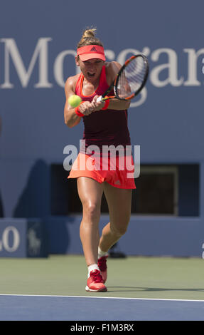 Flushing Meadow, New York, USA. 3. Sep 2015. NEW YORK-SEP 03: Simona Halep (ROU) in Aktion hier besiegt Kateryna Bonderenko (UKR) 63, 64 in ihrer zweiten Runde der 2015 US Open in Flushing Meadows, NY. Bildnachweis: Andrew Patron/ZUMA Draht/Alamy Live-Nachrichten Stockfoto