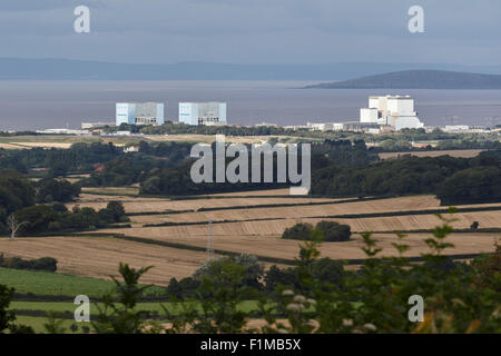 Kernkraftwerk Hinkely Punkt. Eine Station bis zur linken, B-Station auf der rechten Seite. Von der Quantock Hills gesehen. Stockfoto