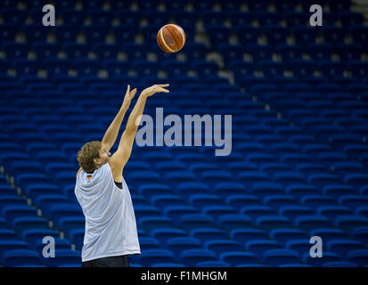 Berlin, Deutschland. 04. Sep, 2015. Deutschlands Dirk Nowitzki gesehen während einer Trainingseinheit von der deutschen Basketball-Nationalmannschaft bei der Mercedes-Benz-Arena in Berlin, Deutschland, 4. September 2015. Die FIBA EuroBasket 2015 beginnt am 5. September 2015. Foto: Lukas Schulze/Dpa/Alamy Live News Stockfoto