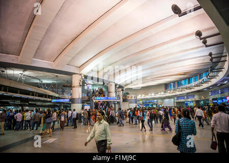 U-Bahnstation Connaught Place, Neu Delhi, Indien Stockfoto