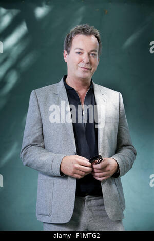 Julian Clary, der englische Komiker und Schriftsteller, an das Edinburgh International Book Festival 2015. Edinburgh, Schottland. Stockfoto