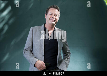 Julian Clary, der englische Komiker und Schriftsteller, an das Edinburgh International Book Festival 2015. Edinburgh, Schottland. Stockfoto