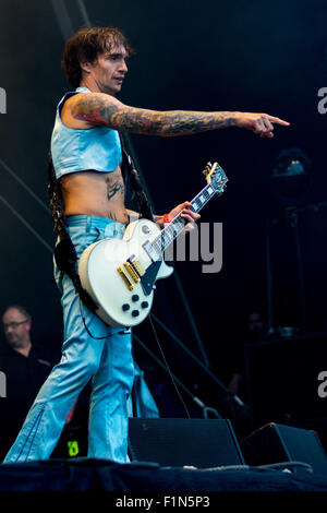 Die Dunkelheit rockt die Massen Live at siegreich Festival 2015 Stockfoto