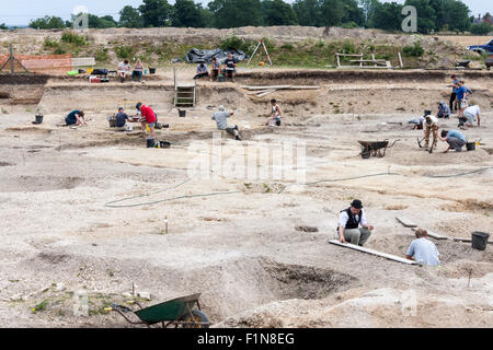 Römerstadt-Life-Projekt: eine archäologische Ausgrabungsstätte bei geht, Berkshire, England, GB, UK. Stockfoto