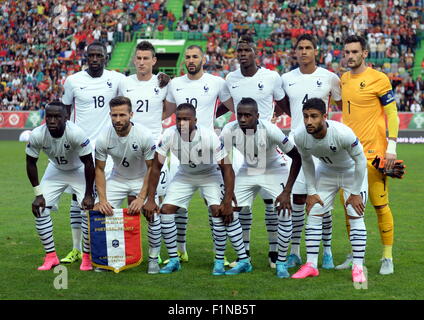 Lissabon, Portugal. 4. Sep, 2015. Die Aufstellung Spieler Frankreichs posieren für Fotos vor der Euro 2016 freundlich Fußballspiel gegen Portugal in Lissabon, Portugal, 4. September 2015. Frankreich gewann mit 1: 0. Bildnachweis: Zhang Liyun/Xinhua/Alamy Live-Nachrichten Stockfoto