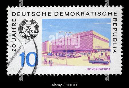 Gedruckt in DDR Stempel zeigt Ansicht von Hoyerswerda, ca. 1969 Stockfoto