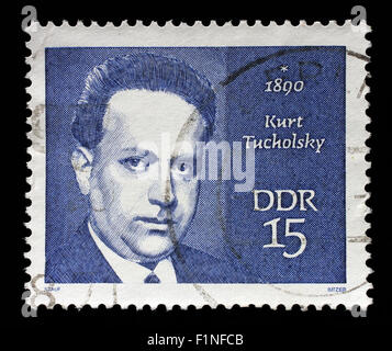 Briefmarke gedruckt in DDR zeigt Kurt Tucholsky (1890-1935), Journalist, Satiriker und Schriftsteller, ca. 1970 Stockfoto